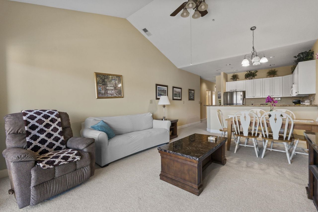 1033 World Tour Blvd. Photo 19