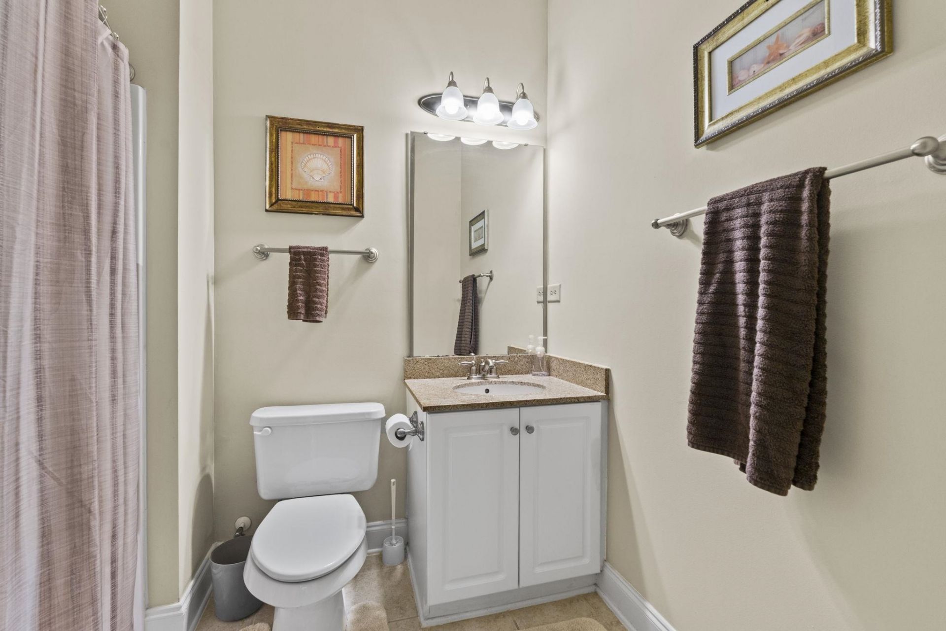 1033 World Tour Blvd. Photo 25