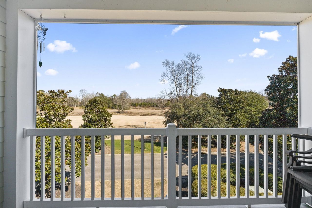 1033 World Tour Blvd. Photo 5