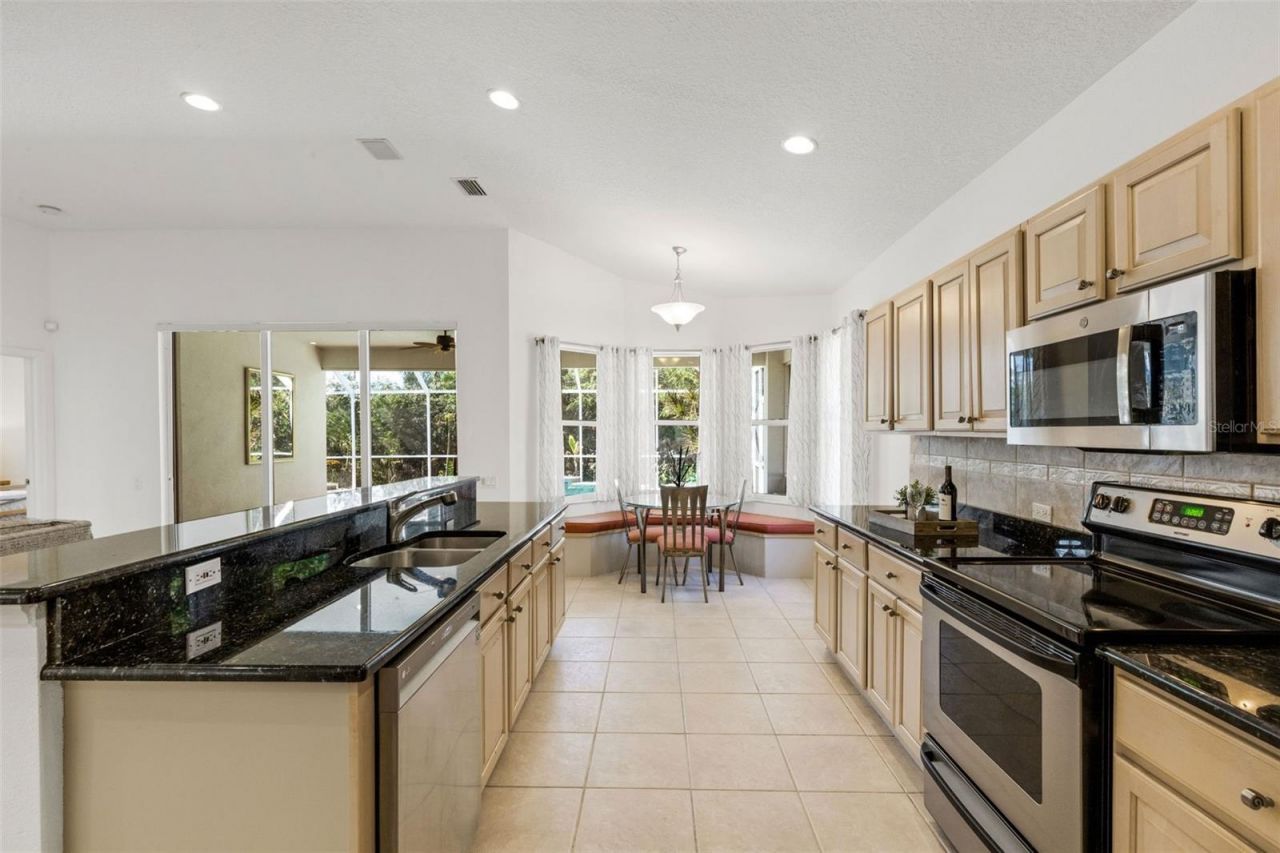 7310 Dunes Court, Bradenton, FL 34202 Photo