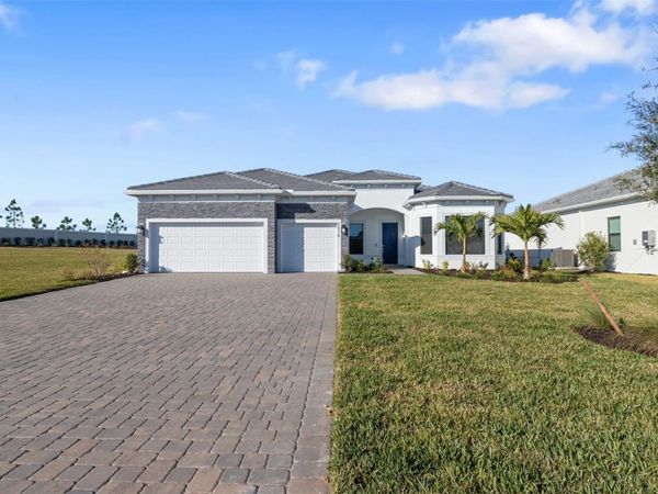 5016 STONEY POINT GLEN, LAKEWOOD RANCH, FL 34211