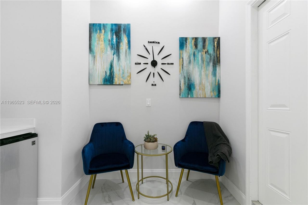 2376 NW 2nd St, Miami, FL 33125 Photo