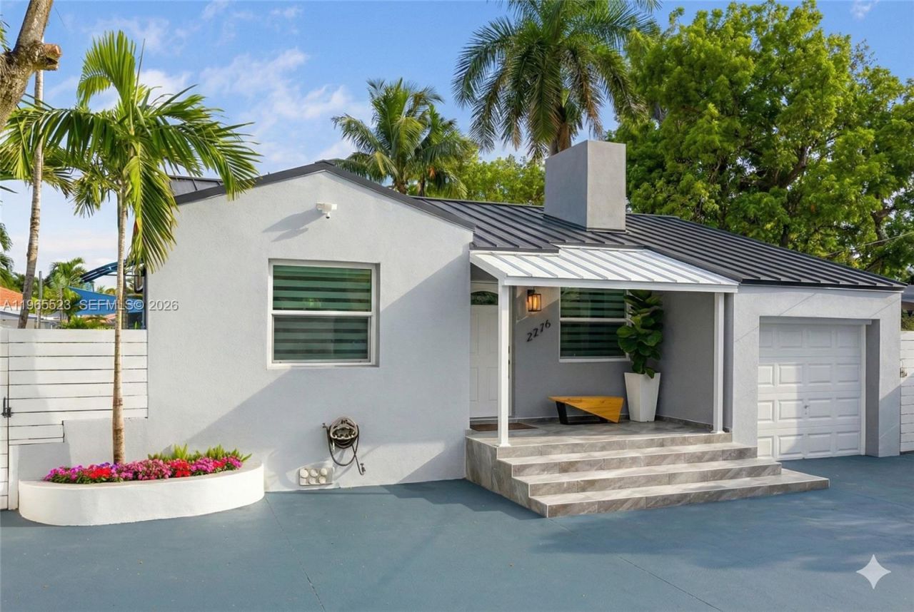 2376 NW 2nd St, Miami, FL 33125 Photo