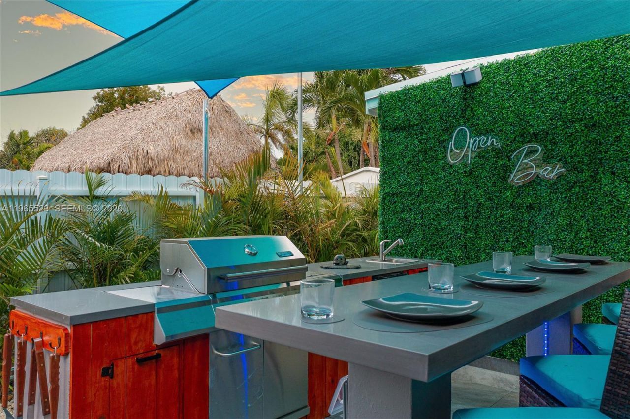 2376 NW 2nd St, Miami, FL 33125 Photo