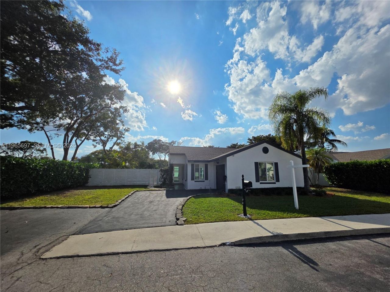 13950 Oaklawn Pl, Davie, FL 33325 Photo