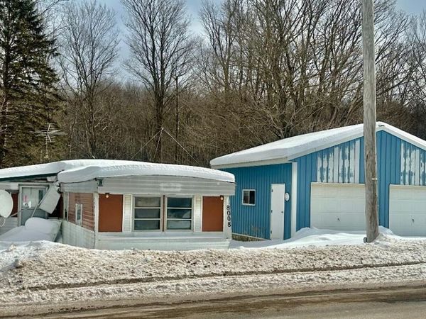 8008 Broadway Road, Wolcott, NY 14590