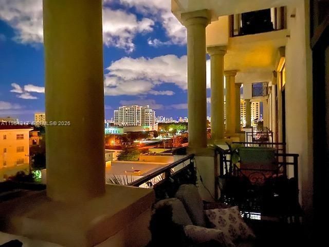 1805 Ponce De Leon Blvd, Unit 517, Coral Gables, FL 33134 Photo