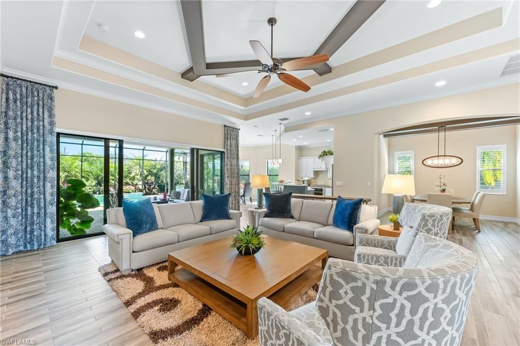 6818 Canwick Cove Cir, Naples, FL 34113 Main Photo