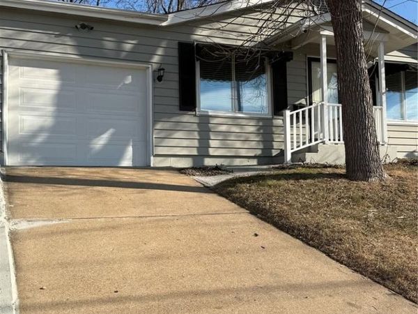 3716 Adie Road, St Ann, MO 63074