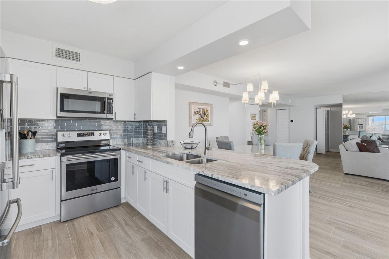 5633 Puerta Del Sol Boulevard S, Unit 102, Saint Petersburg, FL 33715 Photo