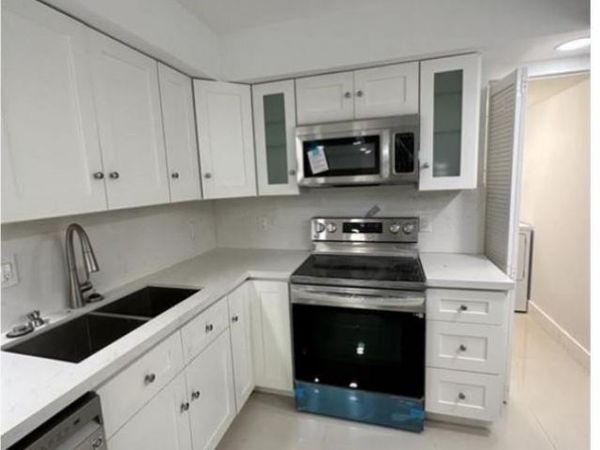 6200 NW 2nd Ave, Unit 118, Boca Raton, FL 33487