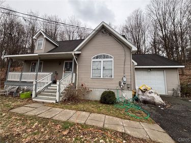 2879 Bellevue Avenue, Syracuse, NY 13219