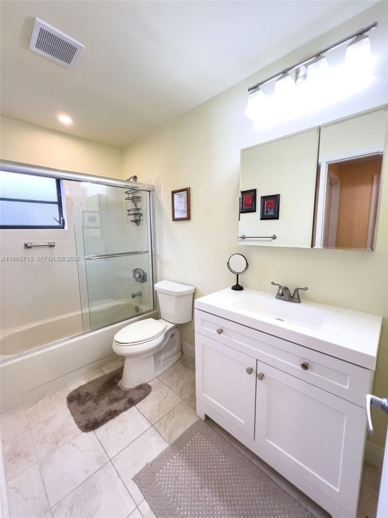 10198 Dovewood Ln, Unit A, Boynton Beach, FL 33436 Photo