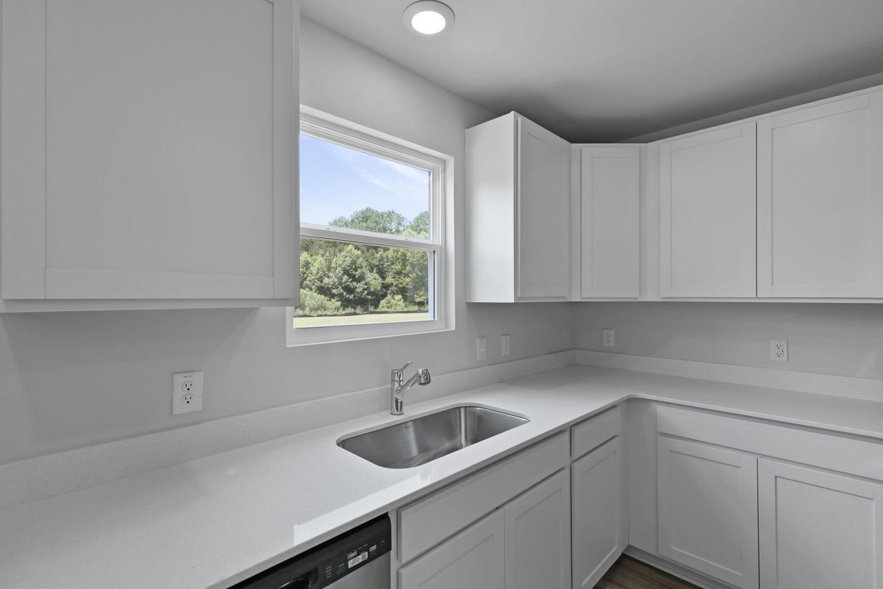 7032 Windham Way Photo 9