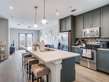 5609 SMU Boulevard, Unit 405, Dallas, TX 75206