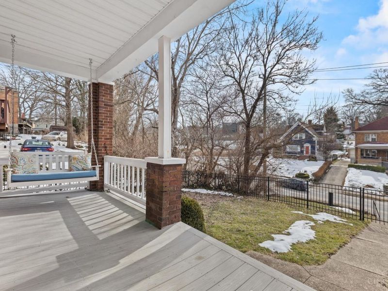 3300 Linwood Avenue, Cincinnati, OH 45226 Photo 2