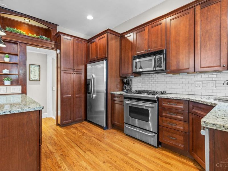 3300 Linwood Avenue, Cincinnati, OH 45226 Photo 9