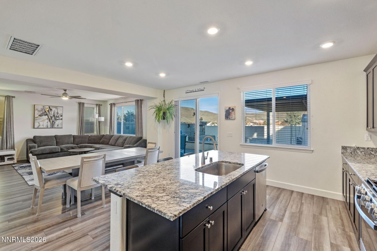 9764 Quartette Drive, Reno, NV 89521 Photo