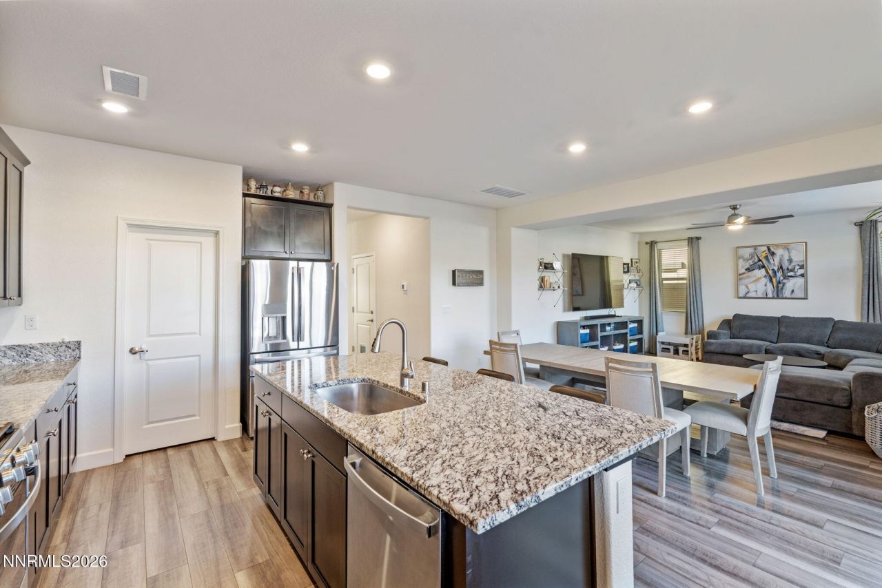 9764 Quartette Drive, Reno, NV 89521 Photo