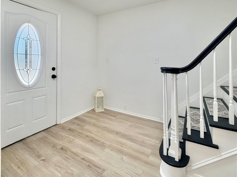 131 Noran Circle, Bedford, OH 44146 Photo 2