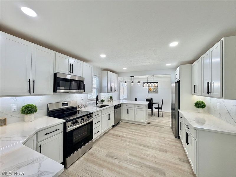 131 Noran Circle, Bedford, OH 44146 Photo 7