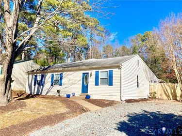 437 Queensway Road, Chesterfield, VA 23236