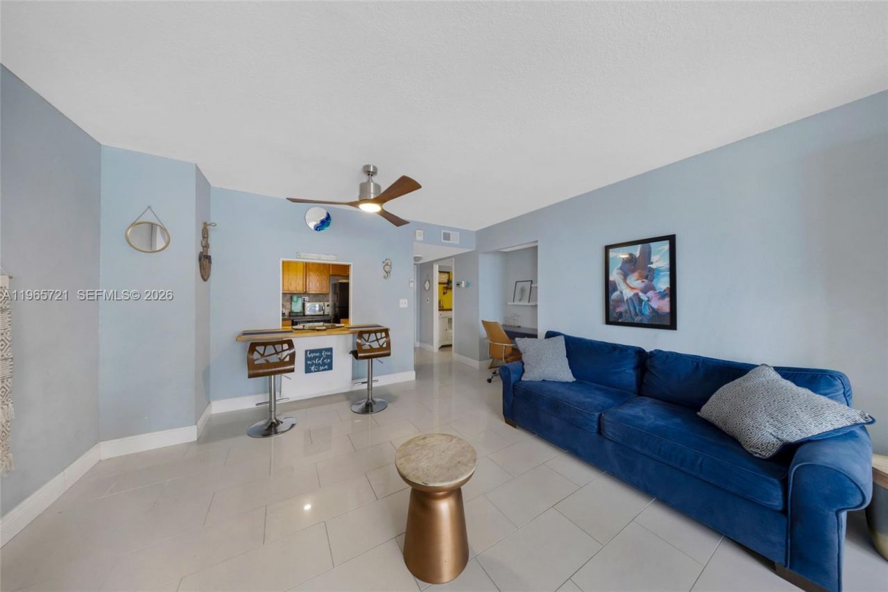 3180 S Ocean Dr, Unit 607, Hallandale Beach, FL 33009 Photo