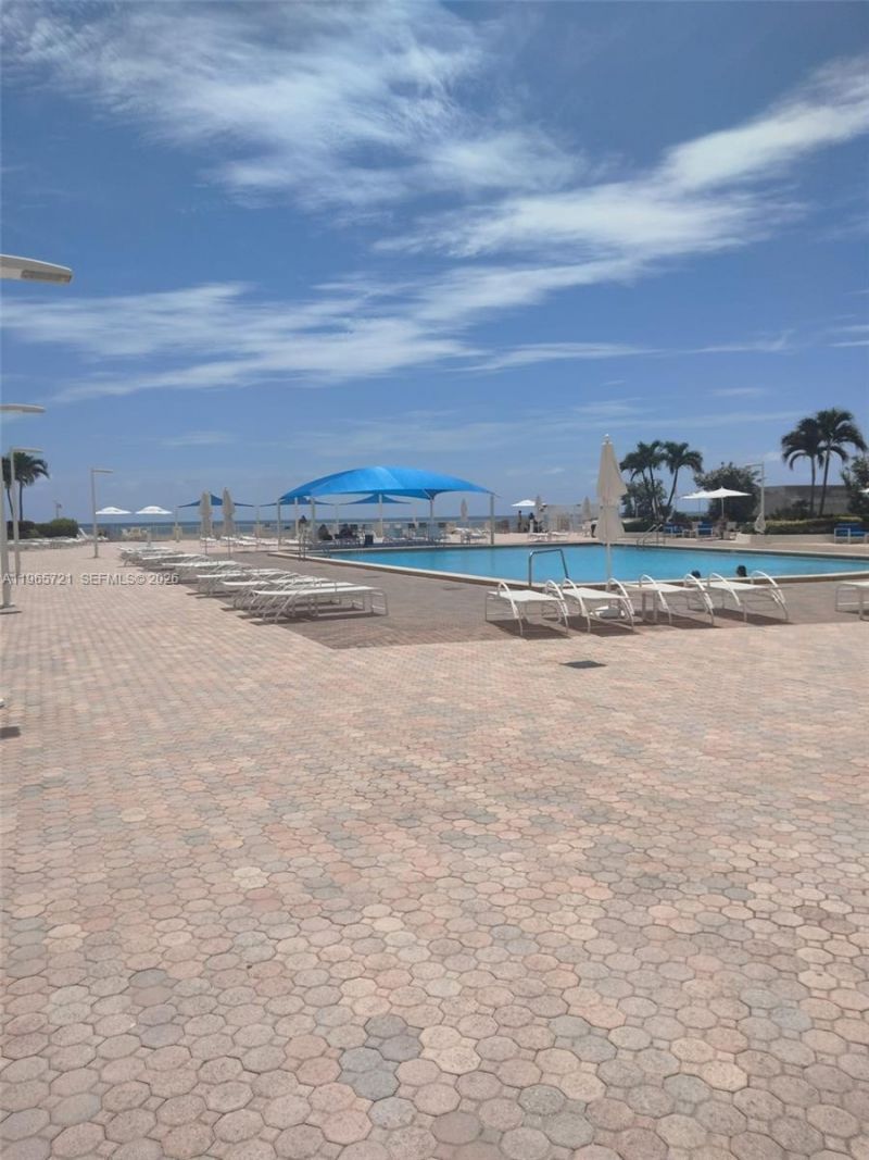 3180 S Ocean Dr, Unit 607, Hallandale Beach, FL 33009 Photo