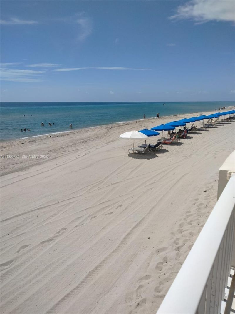 3180 S Ocean Dr, Unit 607, Hallandale Beach, FL 33009 Photo