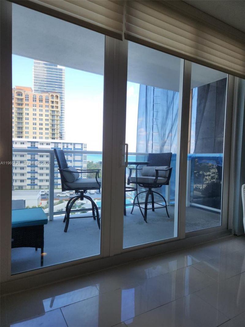 3180 S Ocean Dr, Unit 607, Hallandale Beach, FL 33009 Photo