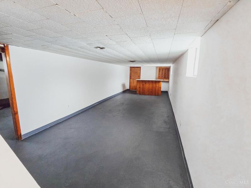 2048 W Galbraith Road, Cincinnati, OH 45239 Photo 11