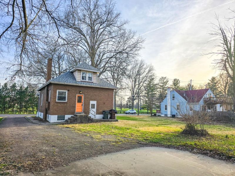 2048 W Galbraith Road, Cincinnati, OH 45239 Photo 13