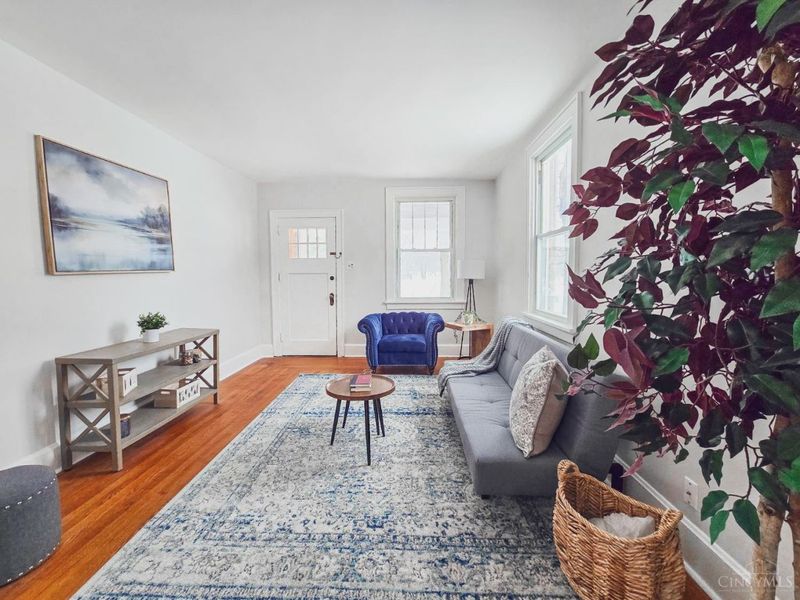 2048 W Galbraith Road, Cincinnati, OH 45239 Photo 2