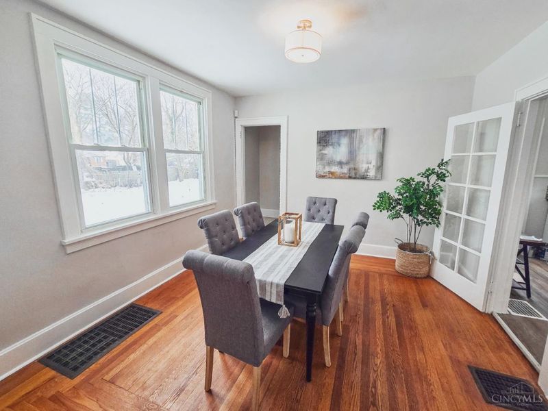 2048 W Galbraith Road, Cincinnati, OH 45239 Photo 3