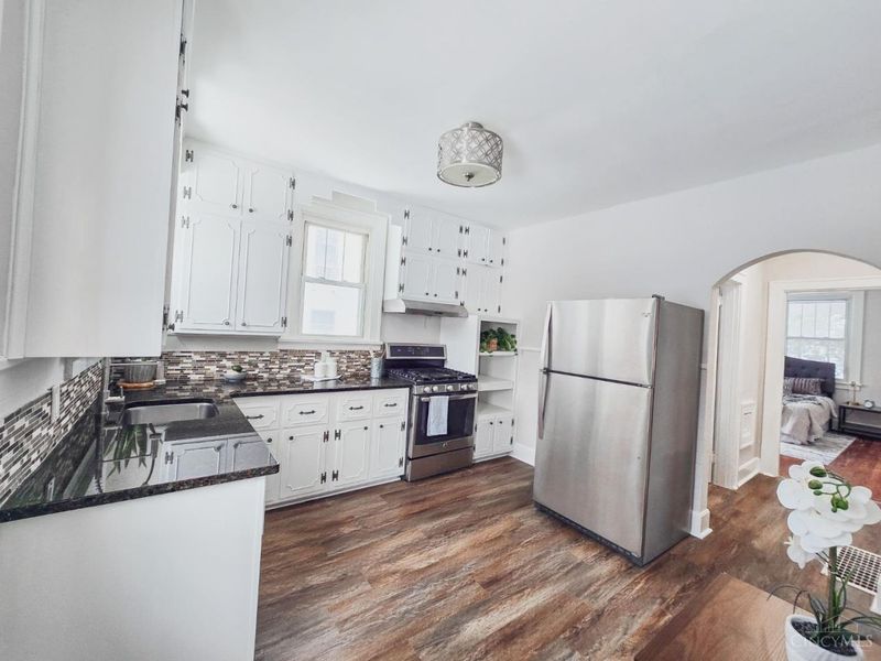 2048 W Galbraith Road, Cincinnati, OH 45239 Photo 5