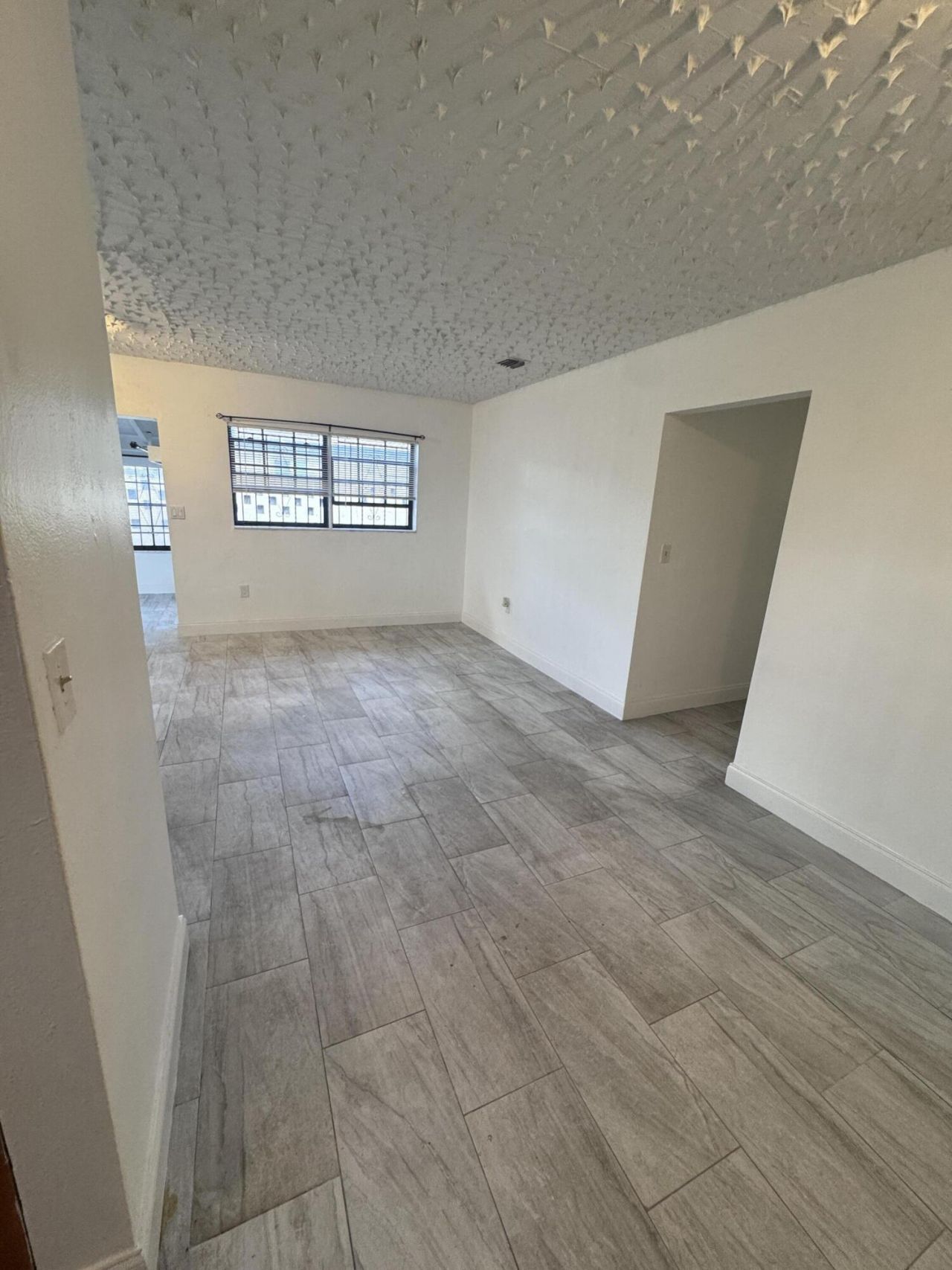 1440 NW 183rd Street, Miami, FL 33169 Photo