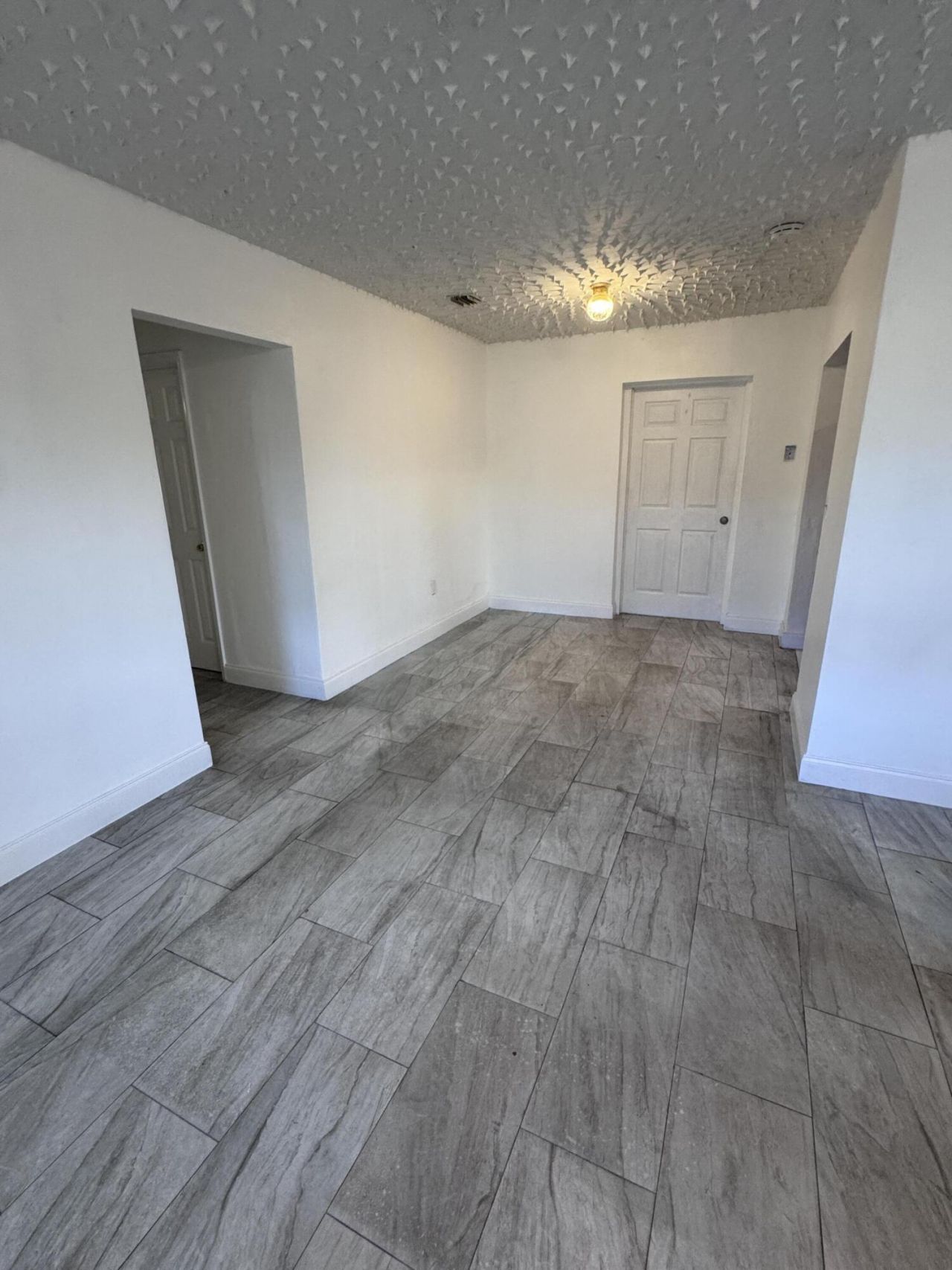 1440 NW 183rd Street, Miami, FL 33169 Photo