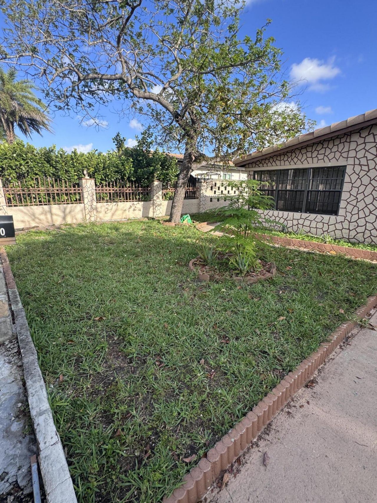 1440 NW 183rd Street, Miami, FL 33169 Photo