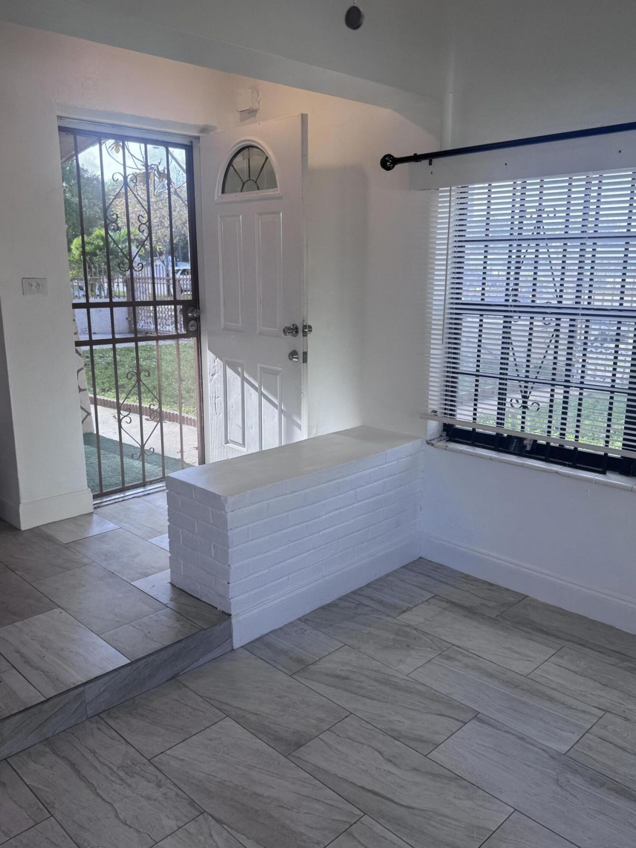 1440 NW 183rd Street, Miami, FL 33169 Photo