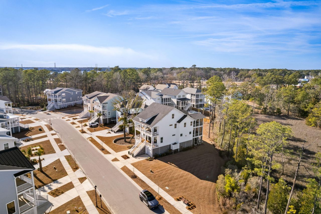 313 Blowing Fresh Drive Photo 45