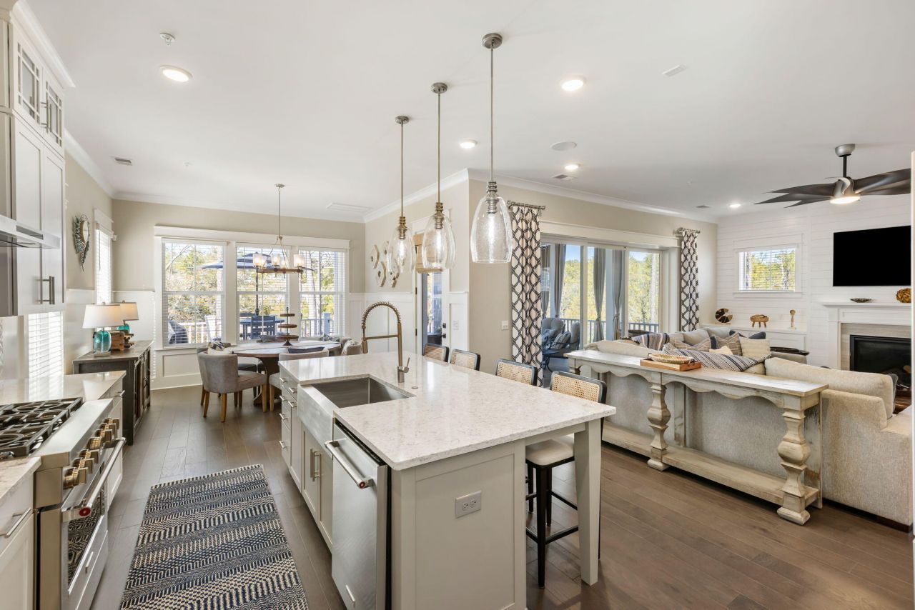 313 Blowing Fresh Drive Photo 6