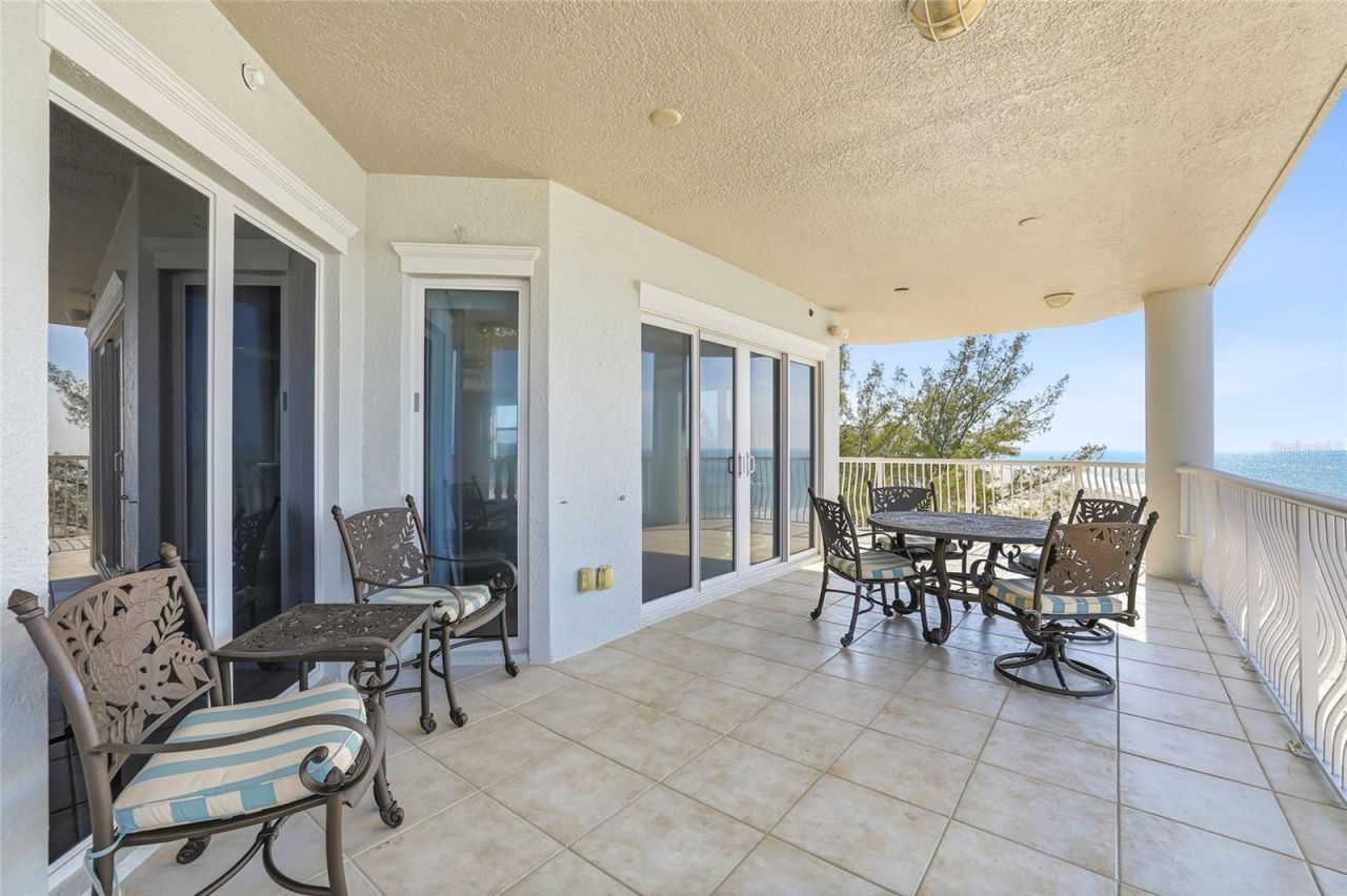 19730 Gulf Boulevard, Unit 500, Indian Shores, FL 33785 Photo