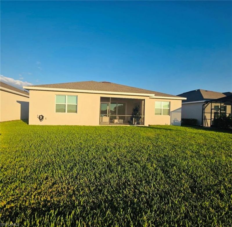 9230 Aqua Overlook Ct, Lehigh Acres, FL 33936 Photo
