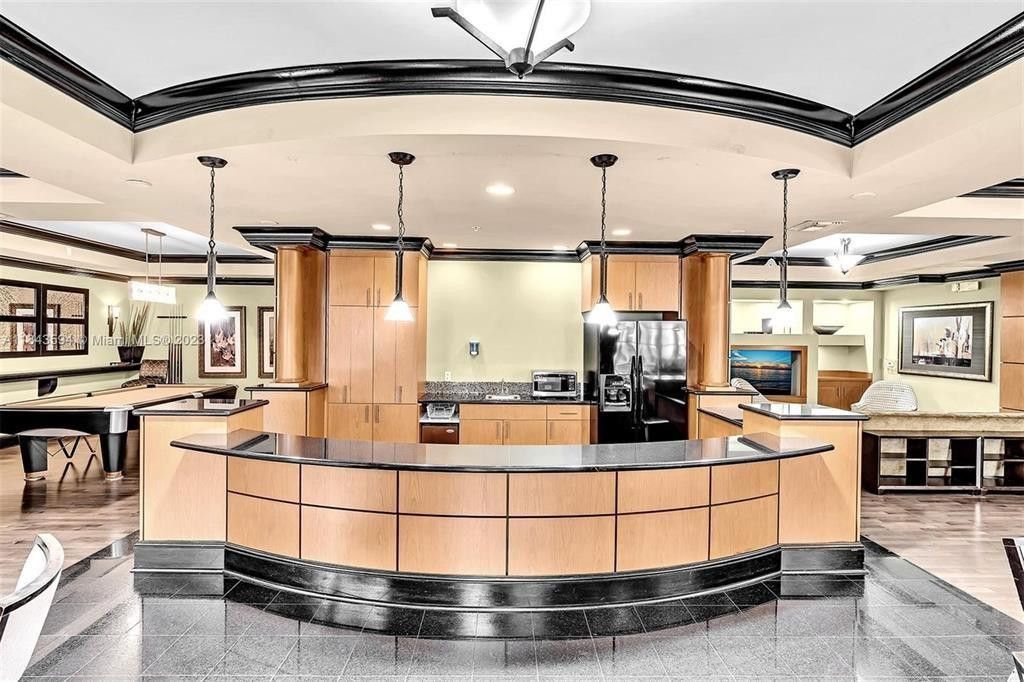 3001 NE 185th Street, Miami, FL 33180 Photo