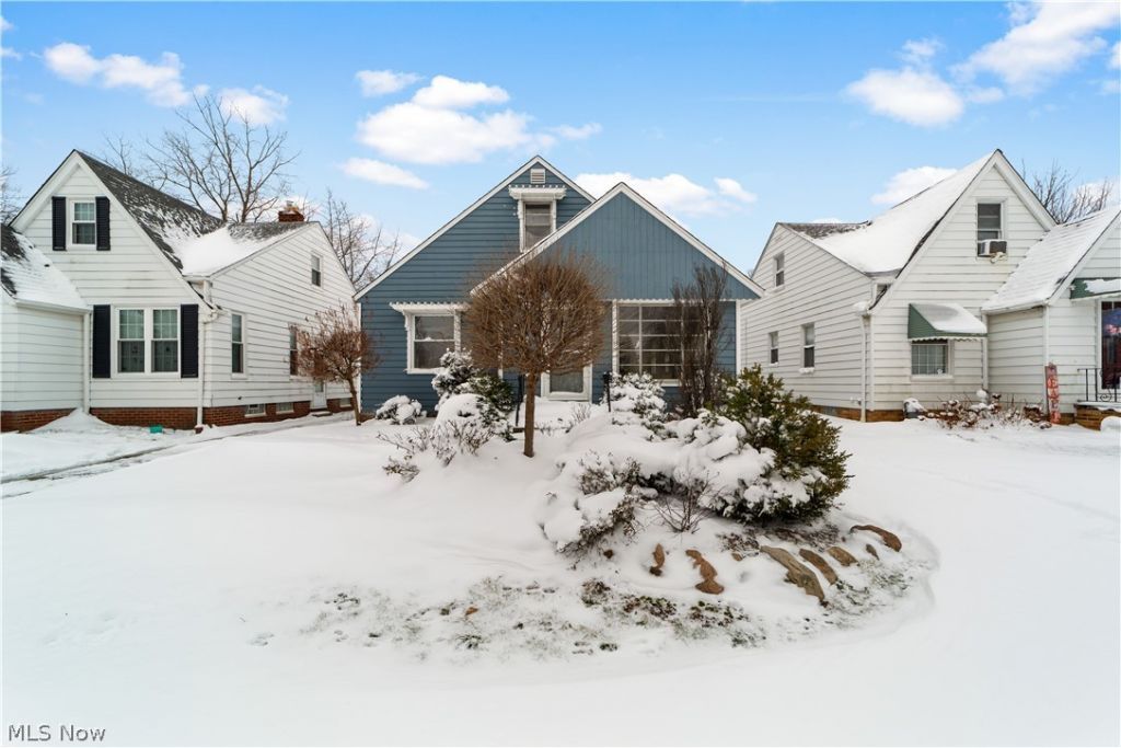 7915 Renwood Drive, Parma, OH 44129 Main Photo