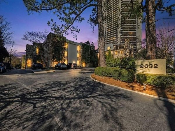 2632 Peachtree Road NW, Unit 304B, Atlanta, GA 30305