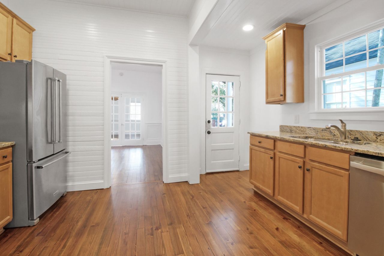 16 Moultrie Street Photo 30