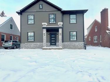 10024 Borgman Avenue, Huntington Woods, MI 48070