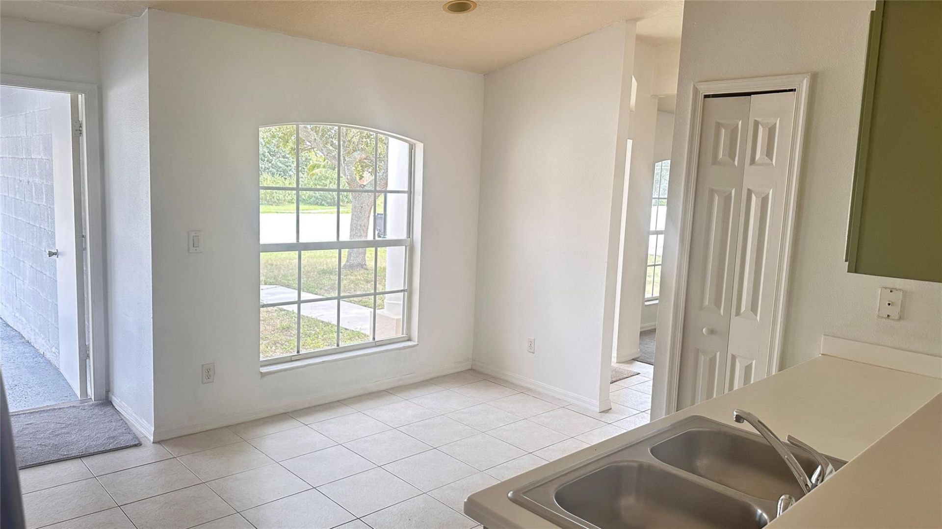 1990 SE Floresta Dr, Port Saint Lucie, FL 34983 Photo