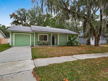 2150 CYPRESS LANDING Drive, Jacksonville, FL 32233